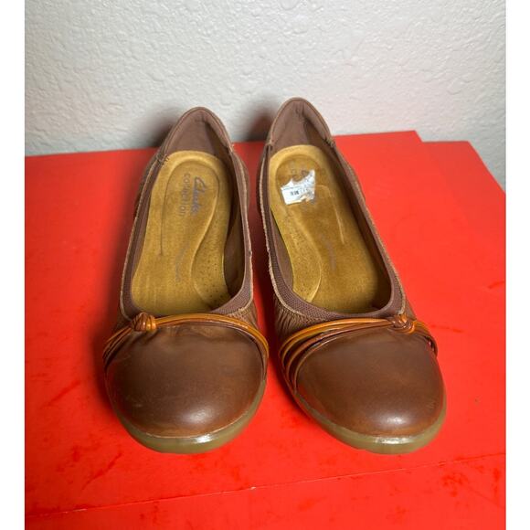 Clarks Collection brown cushioned flats size 9 M NWT - Picture 10 of 10